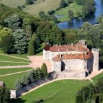 Le château de Ray-sur-Saône domine la vallée de la Saône